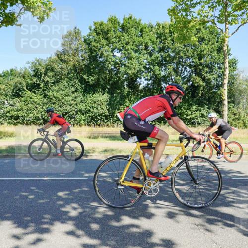 09.08.2026 - GEWOBA Citytriathlon Bremen Michael Burmester http://msf.ph/oto/9959913 09.08.2026 12:34:26 Radfahren 569, 611, 716, 733, 808, 1013, 1130, 1160 meine-sportfotos.de