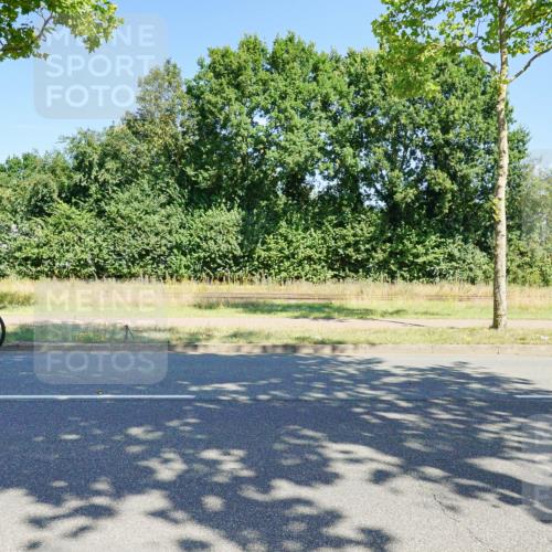 09.08.2026 - GEWOBA Citytriathlon Bremen Michael Burmester http://msf.ph/oto/9959933 09.08.2026 12:34:55 Radfahren 557, 638, 756, 757, 855, 939, 1145 meine-sportfotos.de