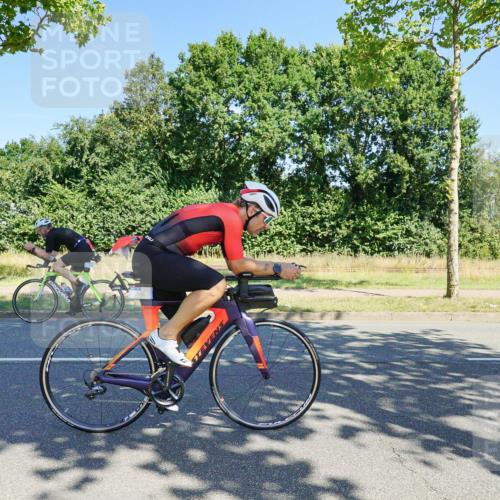 09.08.2026 - GEWOBA Citytriathlon Bremen Michael Burmester http://msf.ph/oto/9959937 09.08.2026 12:35:05 Radfahren 555, 574, 598, 624, 638, 756, 807, 1145 meine-sportfotos.de