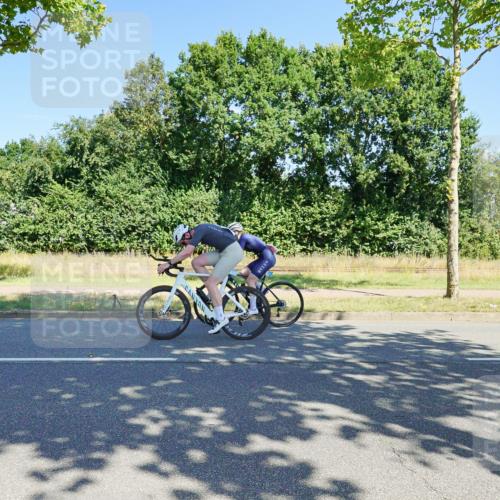 09.08.2026 - GEWOBA Citytriathlon Bremen Michael Burmester http://msf.ph/oto/9959943 09.08.2026 12:35:12 Radfahren 555, 574, 598, 609, 624, 778, 804, 807, 826, 846, 1138 meine-sportfotos.de