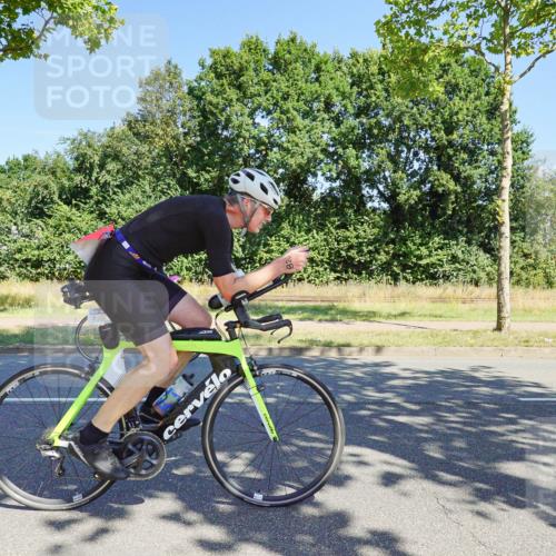 09.08.2026 - GEWOBA Citytriathlon Bremen Michael Burmester http://msf.ph/oto/9959971 09.08.2026 12:35:50 Radfahren 552, 595, 758, 803, 814, 820, 869, 895 meine-sportfotos.de