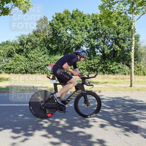 09.08.2026 - GEWOBA Citytriathlon Bremen Michael Burmester http://msf.ph/oto/9959972 09.08.2026 12:35:51 Radfahren 595, 758, 803, 814, 820, 869, 895, 1009, 1155 meine-sportfotos.de