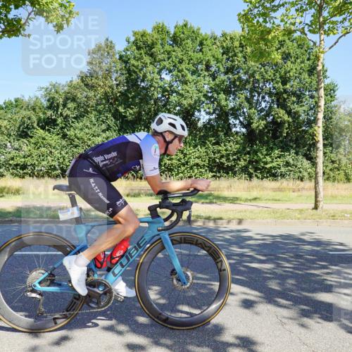 09.08.2026 - GEWOBA Citytriathlon Bremen Michael Burmester http://msf.ph/oto/9959975 09.08.2026 12:35:56 Radfahren 564, 595, 737, 758, 803, 820, 869, 895, 901, 918, 1009, 1155 meine-sportfotos.de