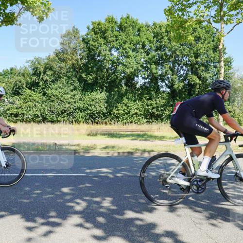 09.08.2026 - GEWOBA Citytriathlon Bremen Michael Burmester http://msf.ph/oto/9959988 09.08.2026 12:36:15 Radfahren 560, 562, 564, 565, 682, 737, 748, 781, 948, 981, 1110, 1119, 1139 meine-sportfotos.de