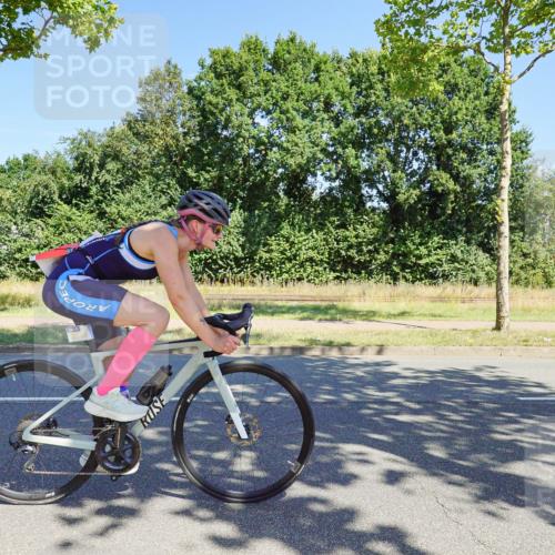 09.08.2026 - GEWOBA Citytriathlon Bremen Michael Burmester http://msf.ph/oto/9959989 09.08.2026 12:36:16 Radfahren 560, 562, 565, 668, 682, 737, 748, 781, 948, 981, 1110, 1119, 1139 meine-sportfotos.de