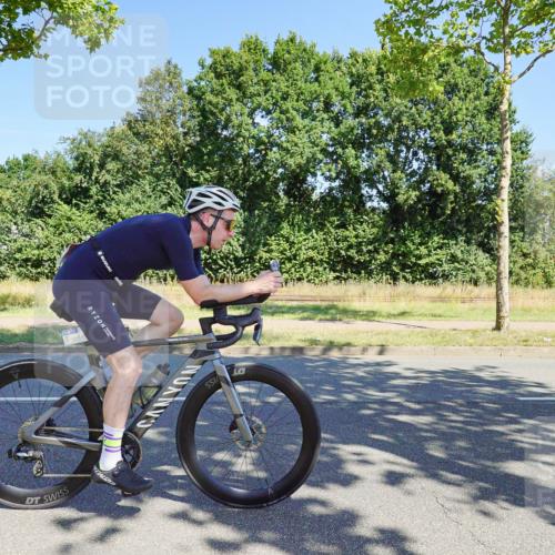 09.08.2026 - GEWOBA Citytriathlon Bremen Michael Burmester http://msf.ph/oto/9960000 09.08.2026 12:36:27 Radfahren 560, 562, 668, 673, 682, 748, 749, 780, 864, 948, 979, 1110, 1118, 1129, 1139, 1146 meine-sportfotos.de