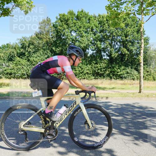 09.08.2026 - GEWOBA Citytriathlon Bremen Michael Burmester http://msf.ph/oto/9960014 09.08.2026 12:36:49 Radfahren 699, 861, 943, 970, 1005, 1147 meine-sportfotos.de