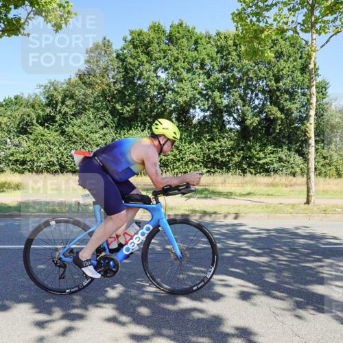 09.08.2026 - GEWOBA Citytriathlon Bremen Michael Burmester http://msf.ph/oto/9960018 09.08.2026 12:36:57 Radfahren 699, 787, 823, 861, 872, 943, 970, 1147 meine-sportfotos.de