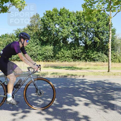 09.08.2026 - GEWOBA Citytriathlon Bremen Michael Burmester http://msf.ph/oto/9960019 09.08.2026 12:37:00 Radfahren 787, 823, 861, 872, 943, 970, 1147 meine-sportfotos.de