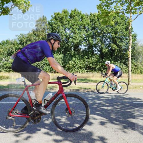 09.08.2026 - GEWOBA Citytriathlon Bremen Michael Burmester http://msf.ph/oto/9960024 09.08.2026 12:37:08 Radfahren 566, 728, 744, 787, 788, 812, 823, 872, 943, 1126, 1142 meine-sportfotos.de