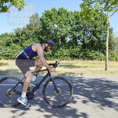 09.08.2026 - GEWOBA Citytriathlon Bremen Michael Burmester http://msf.ph/oto/9960026 09.08.2026 12:37:09 Radfahren 566, 568, 728, 744, 787, 788, 812, 823, 872, 1126, 1142 meine-sportfotos.de