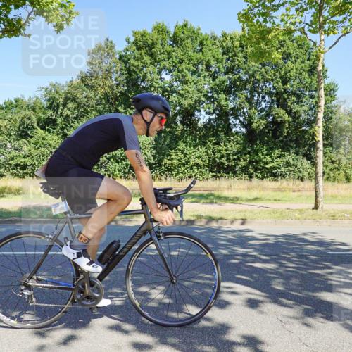 09.08.2026 - GEWOBA Citytriathlon Bremen Michael Burmester http://msf.ph/oto/9960034 09.08.2026 12:37:17 Radfahren 566, 568, 728, 744, 787, 788, 790, 792, 812, 839, 938, 1126, 1142 meine-sportfotos.de