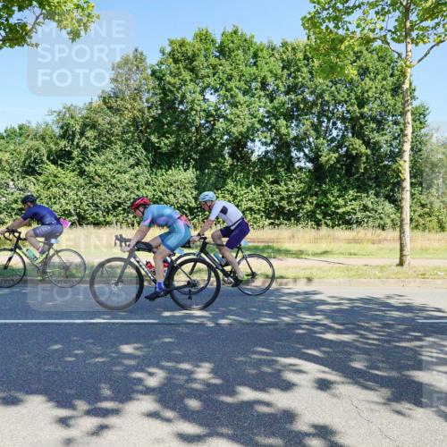 09.08.2026 - GEWOBA Citytriathlon Bremen Michael Burmester http://msf.ph/oto/9960057 09.08.2026 12:37:47 Radfahren 571, 639, 678, 687, 727, 745, 1109, 1114 meine-sportfotos.de