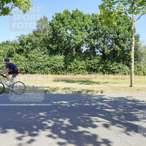 09.08.2026 - GEWOBA Citytriathlon Bremen Michael Burmester http://msf.ph/oto/9960066 09.08.2026 12:37:58 Radfahren 559, 571, 687, 763, 897, 911, 1017, 1113, 1114 meine-sportfotos.de
