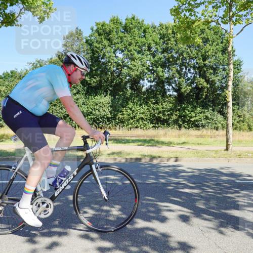 09.08.2026 - GEWOBA Citytriathlon Bremen Michael Burmester http://msf.ph/oto/9960075 09.08.2026 12:38:14 Radfahren 596, 603, 672, 762, 763, 806, 886, 897, 911, 960, 1113 meine-sportfotos.de