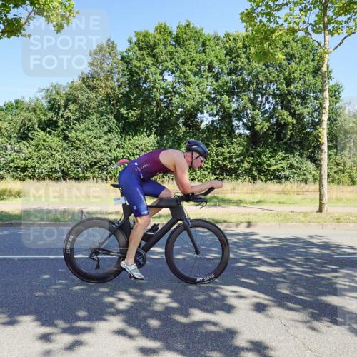 09.08.2026 - GEWOBA Citytriathlon Bremen Michael Burmester http://msf.ph/oto/9960078 09.08.2026 12:38:18 Radfahren 541, 570, 596, 603, 672, 695, 762, 806, 886, 960 meine-sportfotos.de
