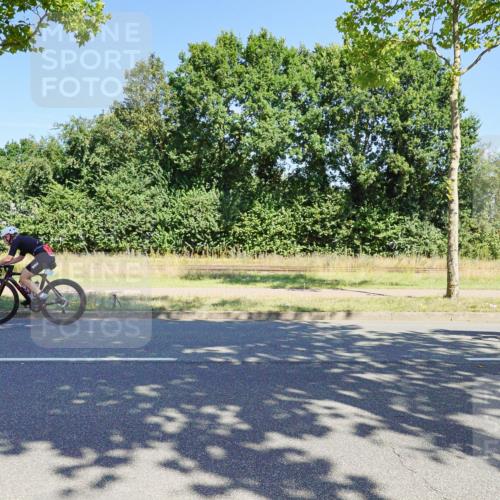 09.08.2026 - GEWOBA Citytriathlon Bremen Michael Burmester http://msf.ph/oto/9960080 09.08.2026 12:38:20 Radfahren 541, 570, 596, 603, 623, 672, 695, 762, 806, 886 meine-sportfotos.de