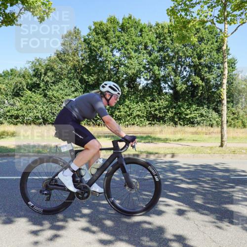 09.08.2026 - GEWOBA Citytriathlon Bremen Michael Burmester http://msf.ph/oto/9960095 09.08.2026 12:38:40 Radfahren 572, 577, 625, 637, 667, 838, 844, 912, 1003, 1111, 1156 meine-sportfotos.de