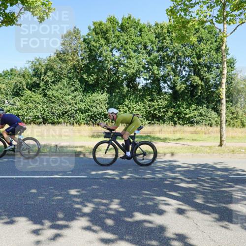 09.08.2026 - GEWOBA Citytriathlon Bremen Michael Burmester http://msf.ph/oto/9960099 09.08.2026 12:38:48 Radfahren 572, 577, 625, 667, 798, 838, 844, 1003, 1111, 1156 meine-sportfotos.de