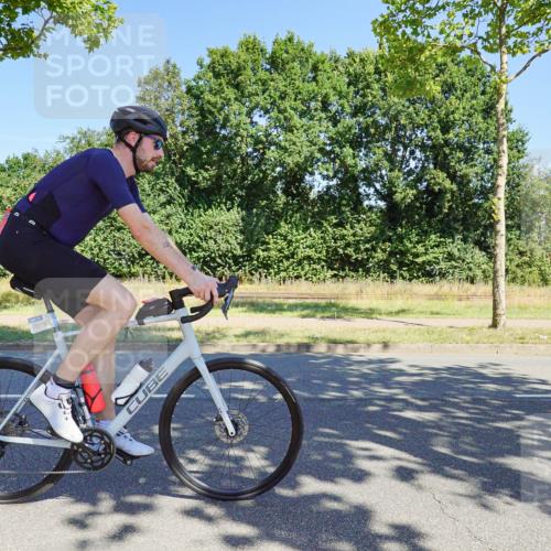 09.08.2026 - GEWOBA Citytriathlon Bremen Michael Burmester http://msf.ph/oto/9960103 09.08.2026 12:38:51 Radfahren 572, 577, 625, 667, 798, 838, 902, 1003, 1111, 1156 meine-sportfotos.de