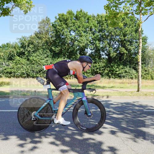 09.08.2026 - GEWOBA Citytriathlon Bremen Michael Burmester http://msf.ph/oto/9960109 09.08.2026 12:39:01 Radfahren 694, 759, 770, 776, 798, 902, 931, 1124 meine-sportfotos.de