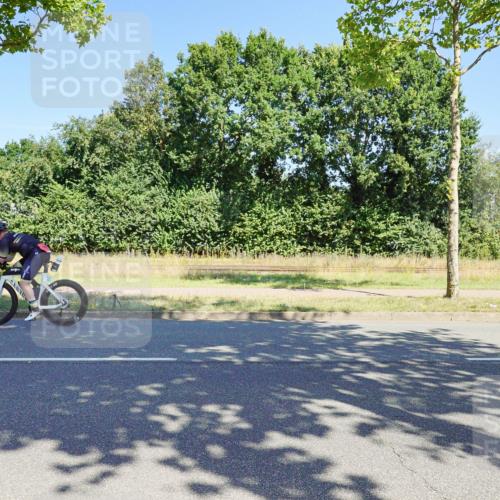 09.08.2026 - GEWOBA Citytriathlon Bremen Michael Burmester http://msf.ph/oto/9960112 09.08.2026 12:39:08 Radfahren 694, 759, 770, 776, 902, 931, 1124 meine-sportfotos.de