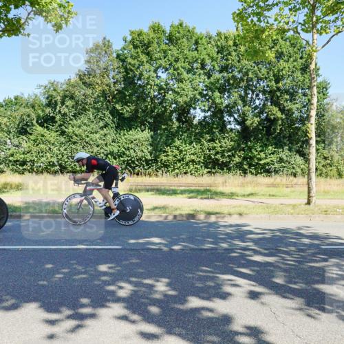 09.08.2026 - GEWOBA Citytriathlon Bremen Michael Burmester http://msf.ph/oto/9960130 09.08.2026 12:39:34 Radfahren 612, 656, 705, 783, 834, 871, 896 meine-sportfotos.de