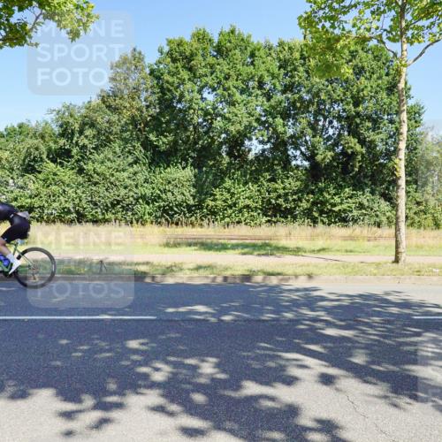 09.08.2026 - GEWOBA Citytriathlon Bremen Michael Burmester http://msf.ph/oto/9960136 09.08.2026 12:39:41 Radfahren 612, 693, 783, 834, 840, 871, 896, 923, 998 meine-sportfotos.de
