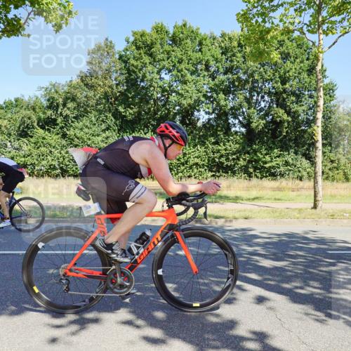09.08.2026 - GEWOBA Citytriathlon Bremen Michael Burmester http://msf.ph/oto/9960157 09.08.2026 12:40:09 Radfahren 626, 675, 696, 761, 796, 876, 968, 1012, 1115, 1120, 1132 meine-sportfotos.de