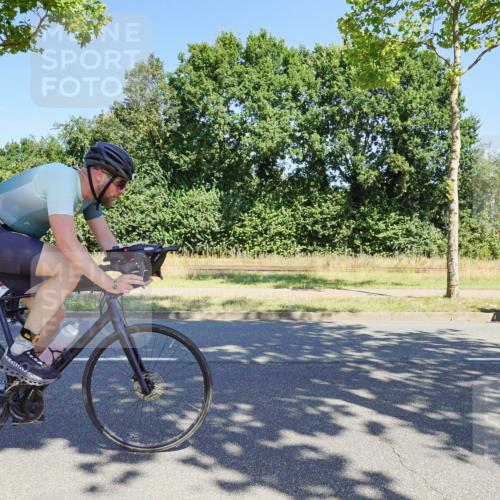 09.08.2026 - GEWOBA Citytriathlon Bremen Michael Burmester http://msf.ph/oto/9960180 09.08.2026 12:40:45 Radfahren 601, 620, 644, 651, 774, 805, 810, 976, 1136 meine-sportfotos.de