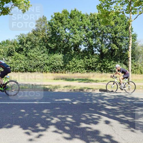 09.08.2026 - GEWOBA Citytriathlon Bremen Michael Burmester http://msf.ph/oto/9960182 09.08.2026 12:40:46 Radfahren 601, 620, 644, 651, 774, 805, 810, 976, 1136 meine-sportfotos.de