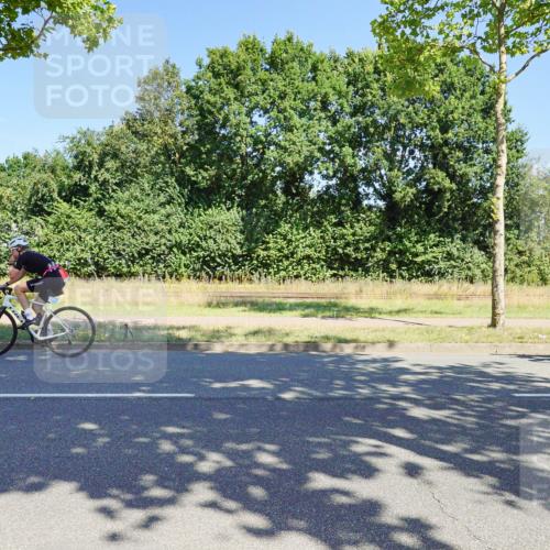 09.08.2026 - GEWOBA Citytriathlon Bremen Michael Burmester http://msf.ph/oto/9960183 09.08.2026 12:40:47 Radfahren 601, 620, 644, 651, 774, 805, 810, 976, 1136 meine-sportfotos.de