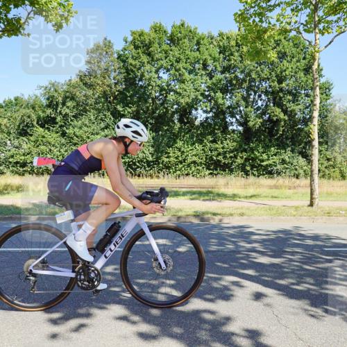 09.08.2026 - GEWOBA Citytriathlon Bremen Michael Burmester http://msf.ph/oto/9960197 09.08.2026 12:41:04 Radfahren 586, 601, 774, 800, 848, 889, 956, 1131 meine-sportfotos.de
