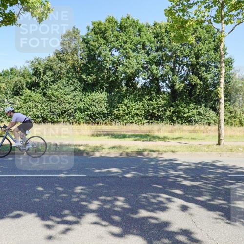 09.08.2026 - GEWOBA Citytriathlon Bremen Michael Burmester http://msf.ph/oto/9960199 09.08.2026 12:41:13 Radfahren 800, 858, 889, 956, 1131 meine-sportfotos.de
