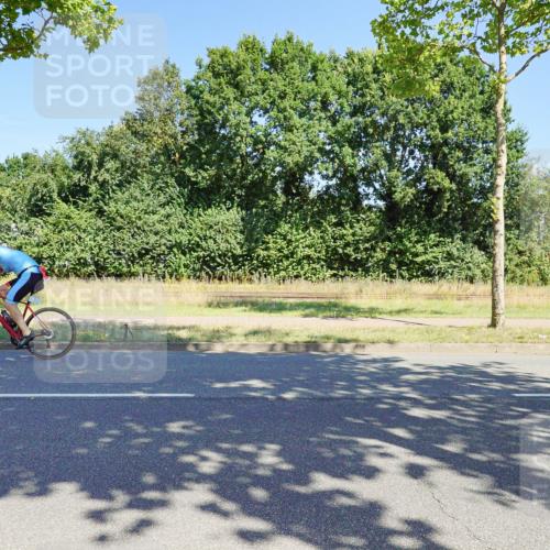 09.08.2026 - GEWOBA Citytriathlon Bremen Michael Burmester http://msf.ph/oto/9960204 09.08.2026 12:41:23 Radfahren 548, 602, 702, 711, 740, 858, 982, 1020 meine-sportfotos.de
