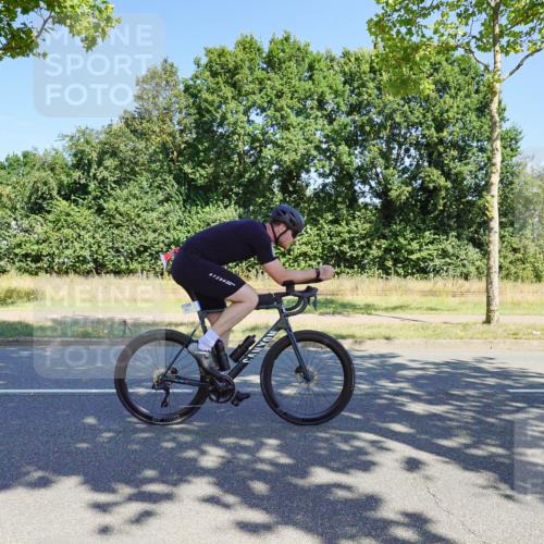 09.08.2026 - GEWOBA Citytriathlon Bremen Michael Burmester http://msf.ph/oto/9960220 09.08.2026 12:41:45 Radfahren 578, 718, 731, 766, 767, 873, 915, 933, 940, 1121, 1123, 1159 meine-sportfotos.de