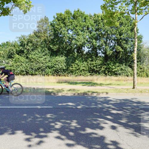 09.08.2026 - GEWOBA Citytriathlon Bremen Michael Burmester http://msf.ph/oto/9960230 09.08.2026 12:42:00 Radfahren 578, 684, 718, 1107, 1123 meine-sportfotos.de