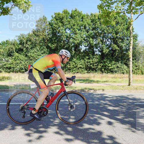 09.08.2026 - GEWOBA Citytriathlon Bremen Michael Burmester http://msf.ph/oto/9960236 09.08.2026 12:42:09 Radfahren 684, 753, 1102, 1107, 1153 meine-sportfotos.de
