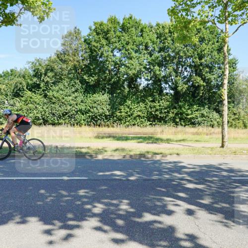 09.08.2026 - GEWOBA Citytriathlon Bremen Michael Burmester http://msf.ph/oto/9960243 09.08.2026 12:42:23 Radfahren 635, 753, 768, 782, 870, 1102 meine-sportfotos.de