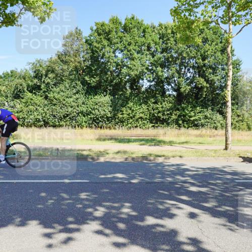 09.08.2026 - GEWOBA Citytriathlon Bremen Michael Burmester http://msf.ph/oto/9960246 09.08.2026 12:42:28 Radfahren 635, 768, 782, 870, 885, 966 meine-sportfotos.de