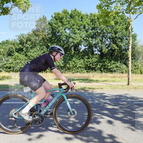 09.08.2026 - GEWOBA Citytriathlon Bremen Michael Burmester http://msf.ph/oto/9960261 09.08.2026 12:42:47 Radfahren 681, 720, 785, 890, 942, 966, 1104, 1140 meine-sportfotos.de