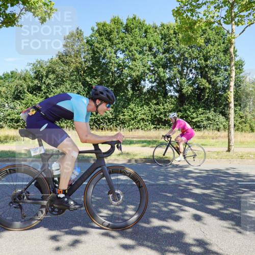 09.08.2026 - GEWOBA Citytriathlon Bremen Michael Burmester http://msf.ph/oto/9960270 09.08.2026 12:43:05 Radfahren 543, 588, 649, 785, 859, 1010 meine-sportfotos.de