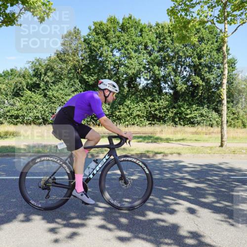 09.08.2026 - GEWOBA Citytriathlon Bremen Michael Burmester http://msf.ph/oto/9960274 09.08.2026 12:43:15 Radfahren 543, 546, 558, 649, 674, 859, 887, 945, 991, 996, 1010, 1108 meine-sportfotos.de
