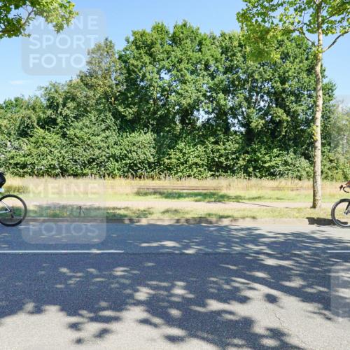 09.08.2026 - GEWOBA Citytriathlon Bremen Michael Burmester http://msf.ph/oto/9960279 09.08.2026 12:43:19 Radfahren 546, 558, 621, 674, 700, 732, 859, 887, 898, 944, 945, 989, 991, 996, 1105, 1108 meine-sportfotos.de