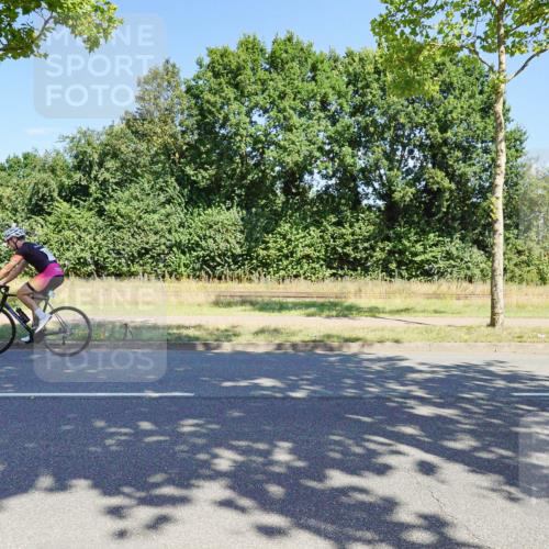 09.08.2026 - GEWOBA Citytriathlon Bremen Michael Burmester http://msf.ph/oto/9960296 09.08.2026 12:43:40 Radfahren 633, 643, 712, 797, 1125, 1148 meine-sportfotos.de