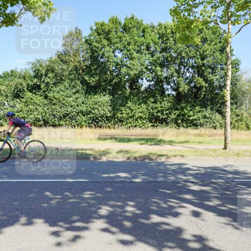 09.08.2026 - GEWOBA Citytriathlon Bremen Michael Burmester http://msf.ph/oto/9960305 09.08.2026 12:43:59 Radfahren 614, 633, 951, 1125 meine-sportfotos.de