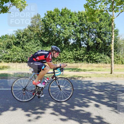 09.08.2026 - GEWOBA Citytriathlon Bremen Michael Burmester http://msf.ph/oto/9960307 09.08.2026 12:44:03 Radfahren 614, 661, 891, 951, 974 meine-sportfotos.de
