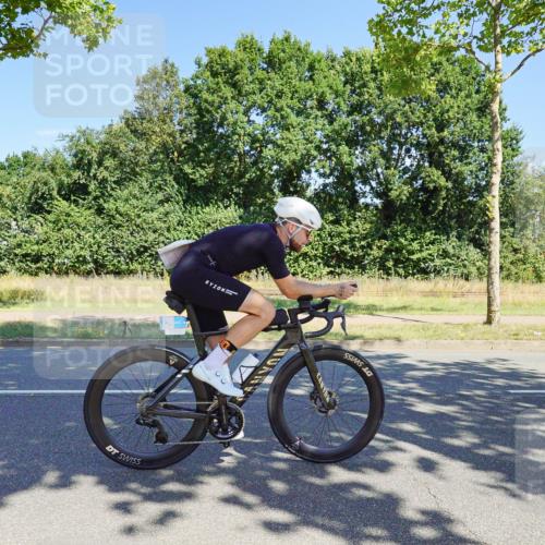 09.08.2026 - GEWOBA Citytriathlon Bremen Michael Burmester http://msf.ph/oto/9960313 09.08.2026 12:44:10 Radfahren 614, 660, 661, 714, 891, 951, 957, 974 meine-sportfotos.de