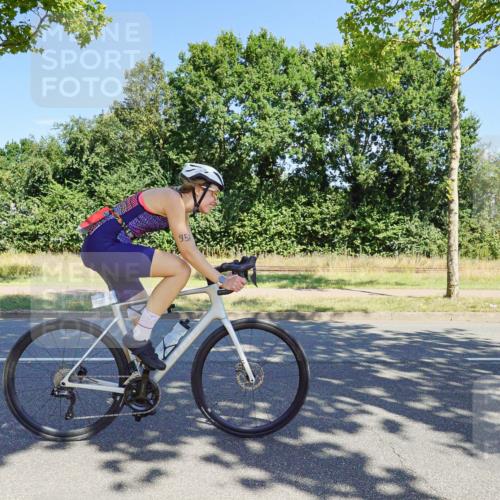 09.08.2026 - GEWOBA Citytriathlon Bremen Michael Burmester http://msf.ph/oto/9960318 09.08.2026 12:44:15 Radfahren 587, 614, 658, 660, 661, 714, 854, 891, 957, 974 meine-sportfotos.de