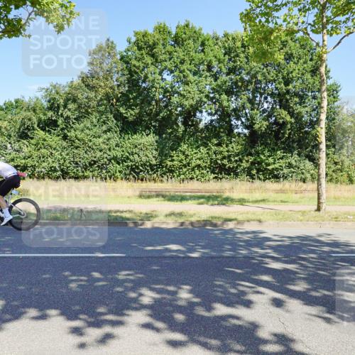 09.08.2026 - GEWOBA Citytriathlon Bremen Michael Burmester http://msf.ph/oto/9960322 09.08.2026 12:44:20 Radfahren 587, 629, 658, 660, 661, 714, 854, 891, 957, 974, 1014, 1106 meine-sportfotos.de